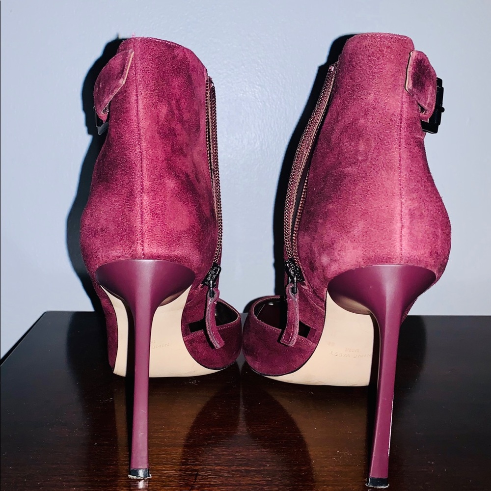 Women Burgundy or maroon women’s suede heels - Picture 2 of 4